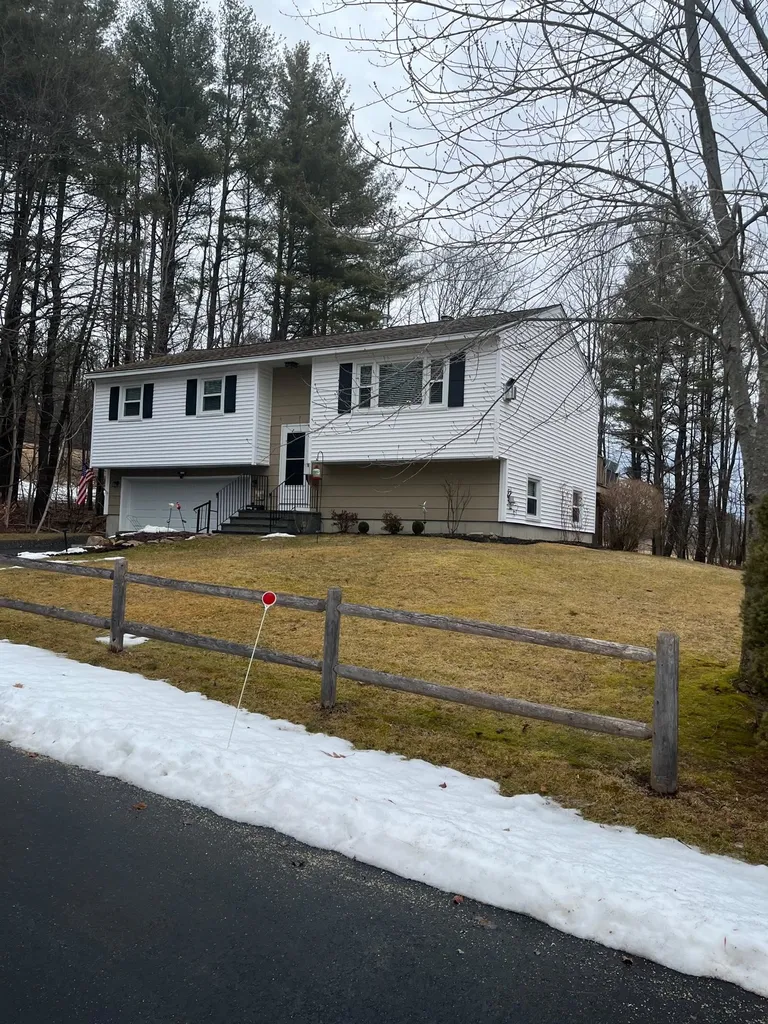 9 Norman Street Rochester NH 03839