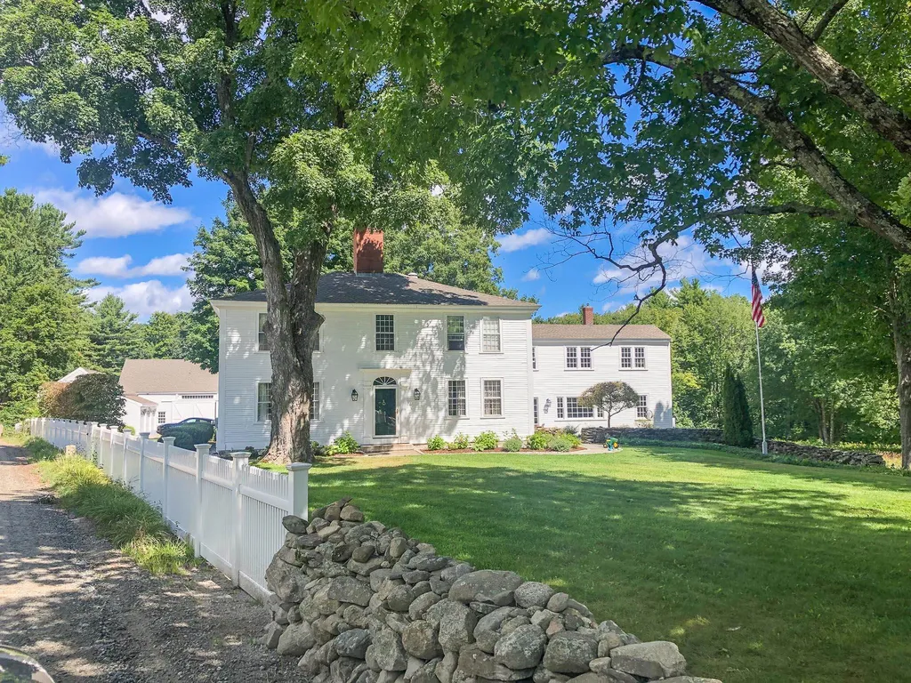 101 Federal Hill Road Hollis NH 03049