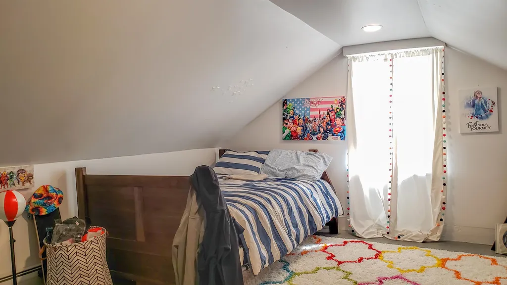 33 Park Street Henniker NH 03242