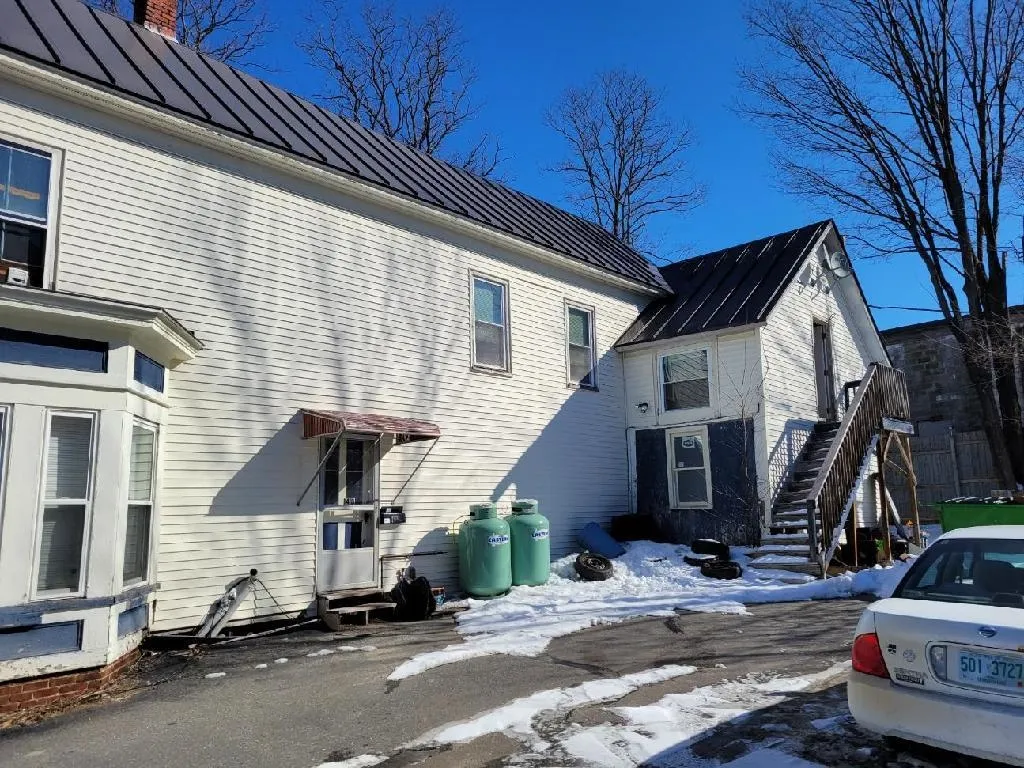 14 Spruce Avenue Claremont NH 03743