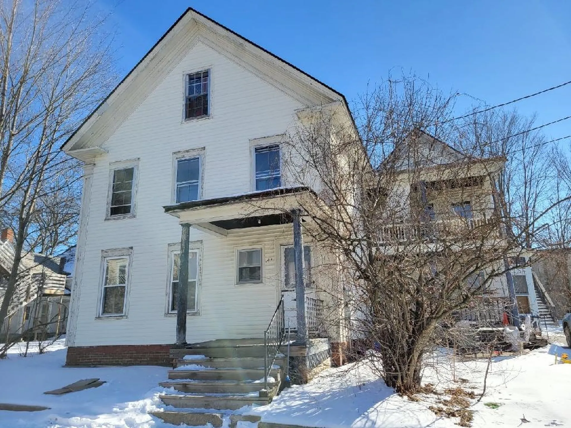 14 Spruce Avenue Claremont NH 03743