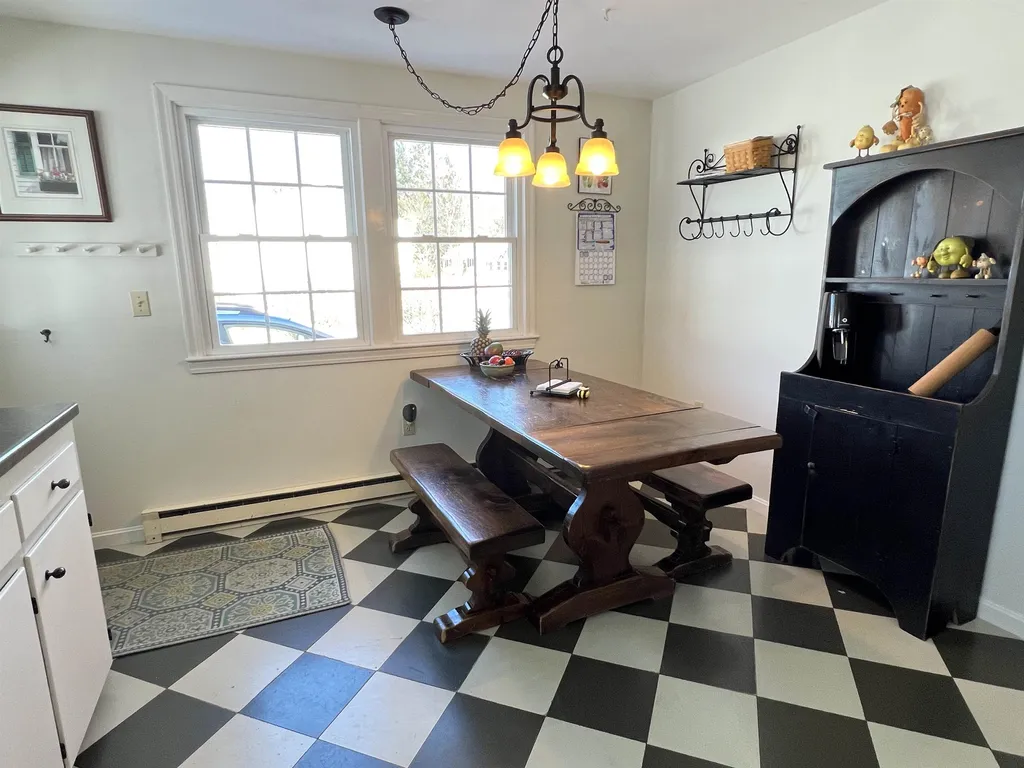 42 Maplewood Circle Walpole NH 03608