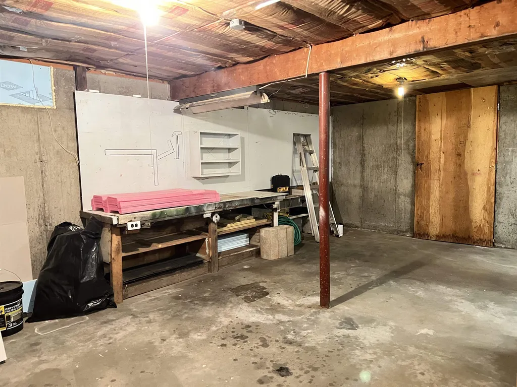 42 Maplewood Circle Walpole NH 03608