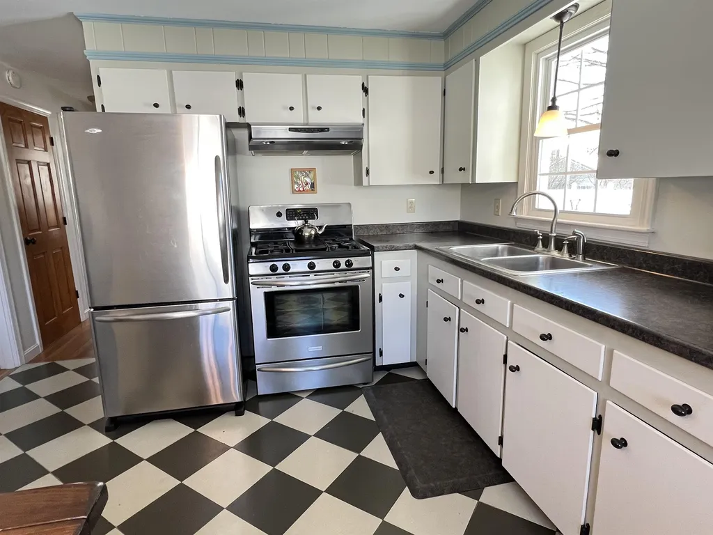 42 Maplewood Circle Walpole NH 03608
