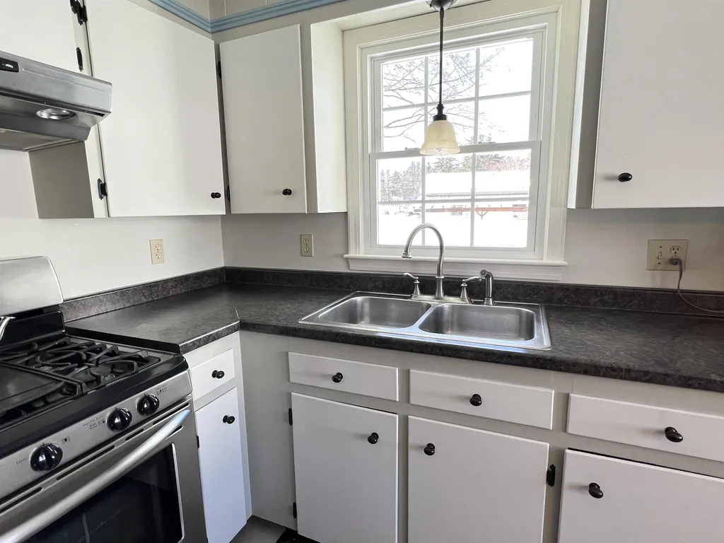 42 Maplewood Circle Walpole NH 03608