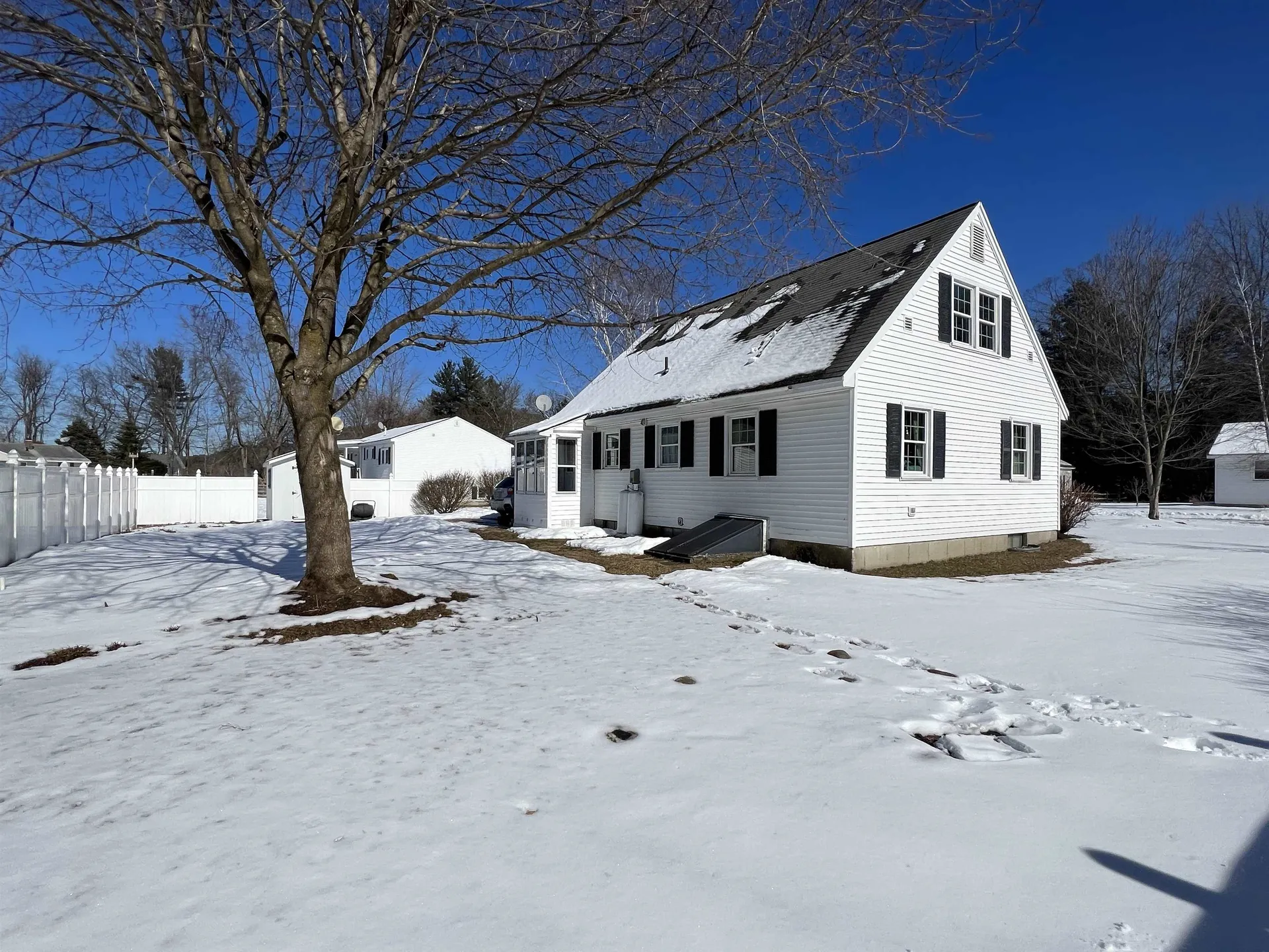 42 Maplewood Circle Walpole NH 03608