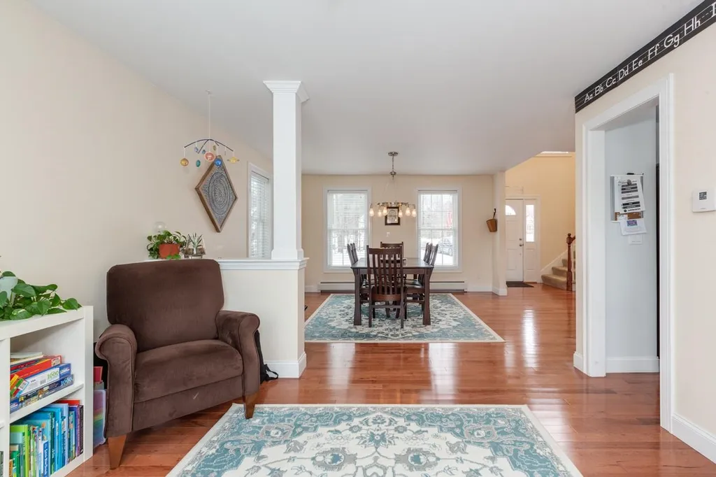 74 Peaslee Road Bow NH 03304