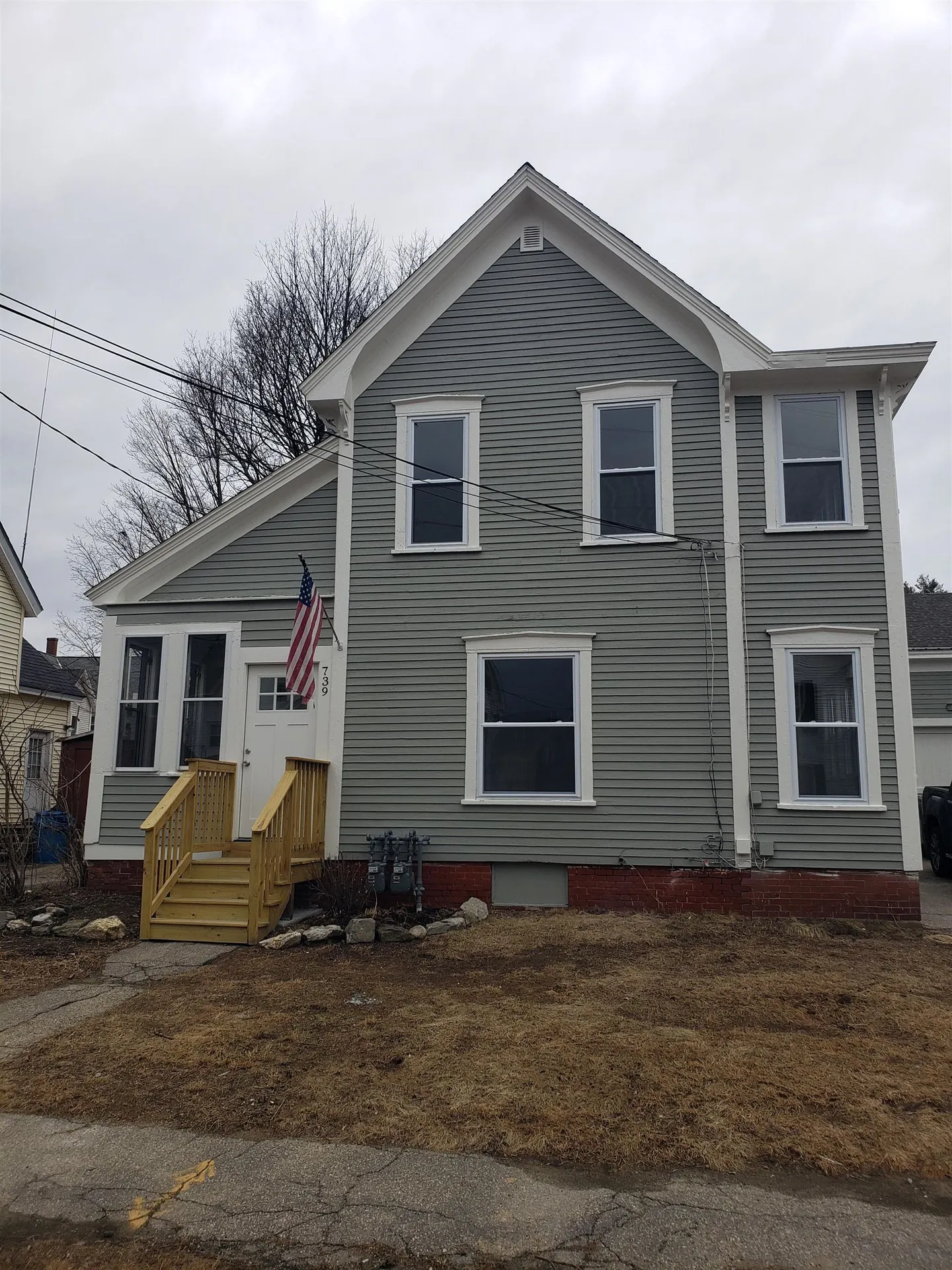 739 Hall Street Manchester NH 03104