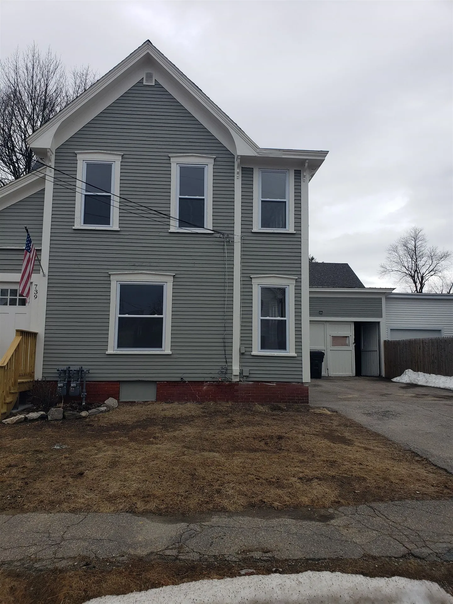 739 Hall Street Manchester NH 03104