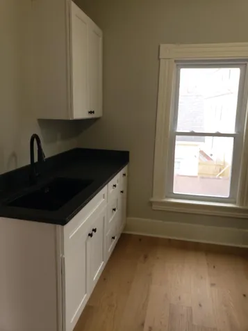 739 Hall Street Manchester NH 03104