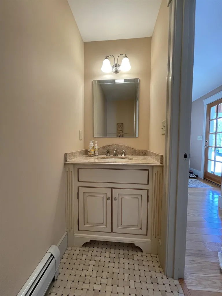 191 Middle Road Brentwood NH 03833