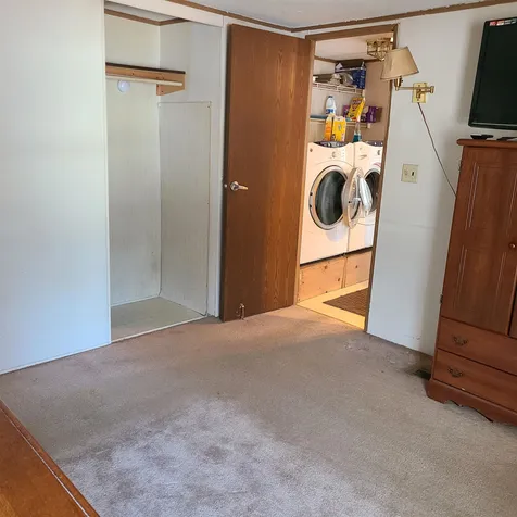 18 Park Drive Hinsdale NH 03451