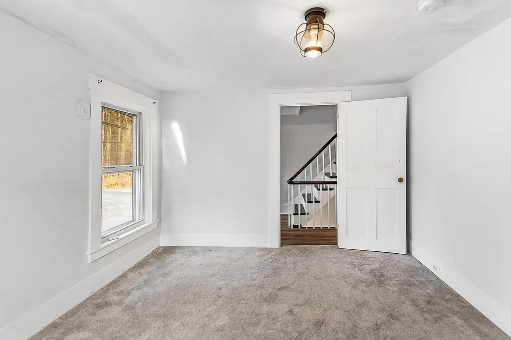 94 Dale Street Wilton NH 03086