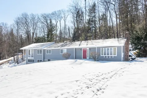 28 Hook Road Gilford NH 03249