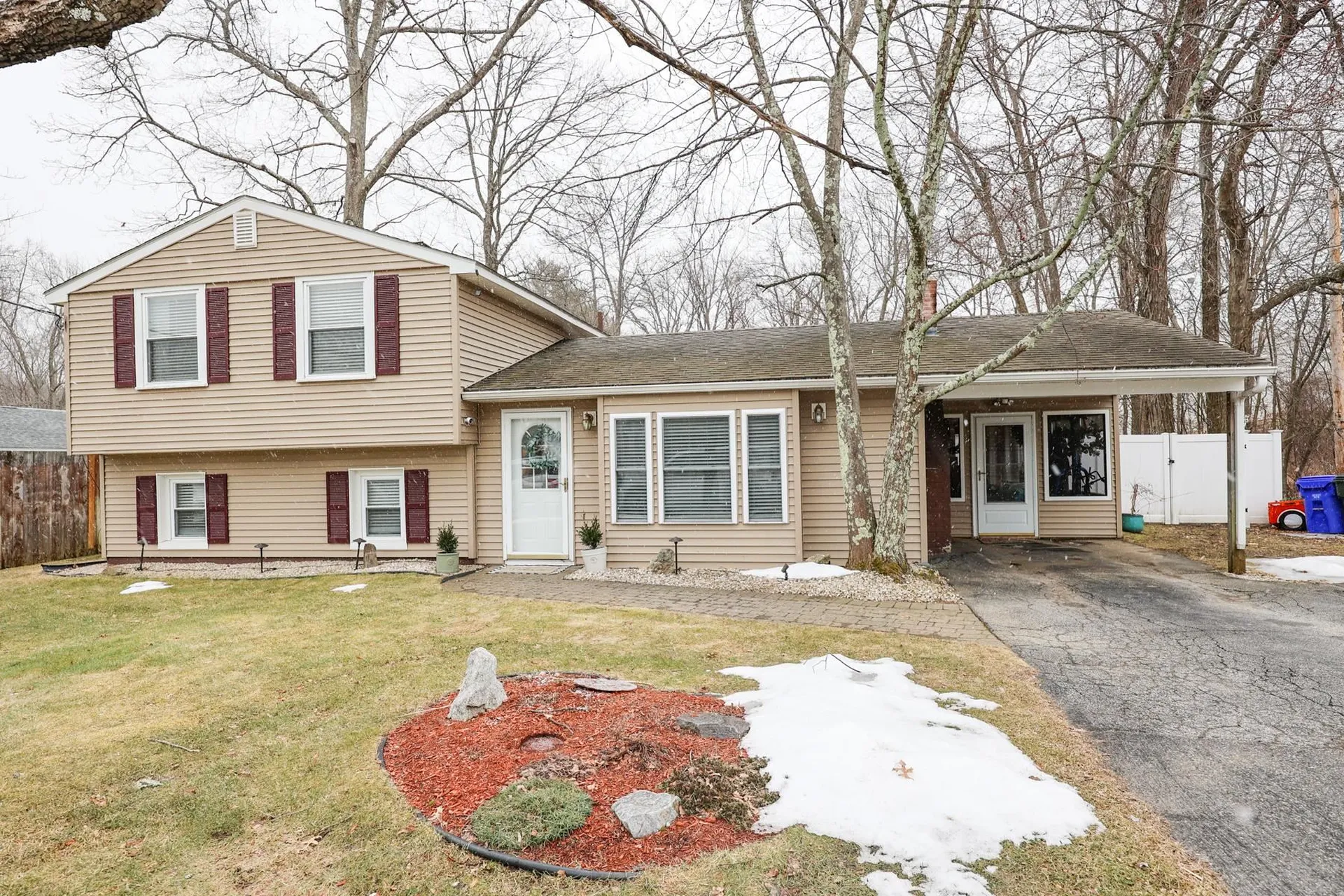 379 Proctor Road Manchester NH 03109