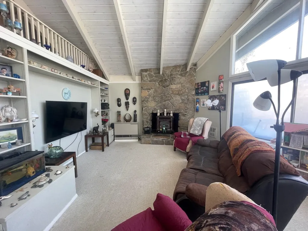 2364 Willard Road Hartford VT 05059