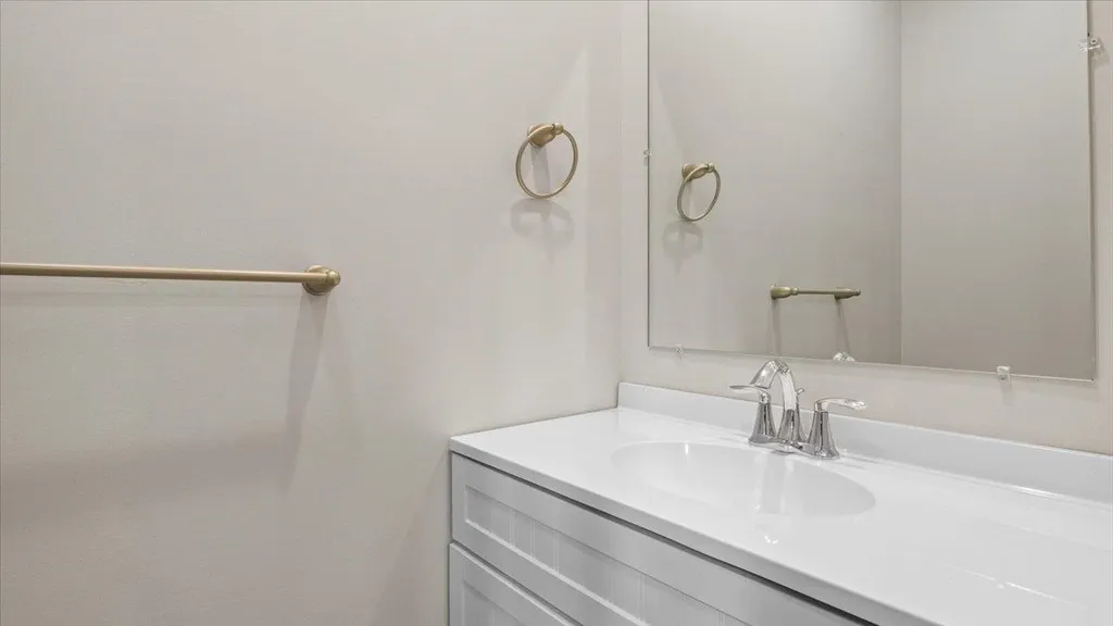 51 Mollys Way Winooski VT 05404