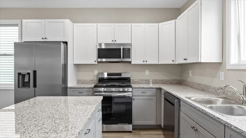 51 Mollys Way Winooski VT 05404