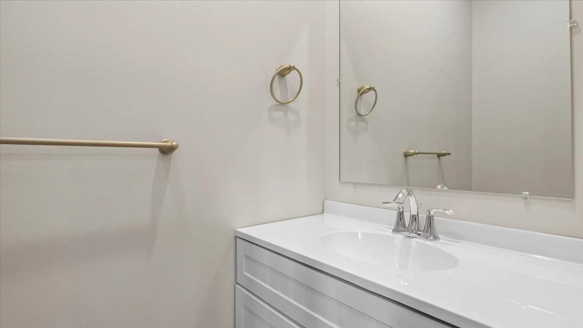51 Mollys Way Winooski VT 05404