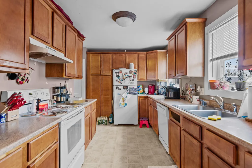 15 Webster Street Nashua NH 03064