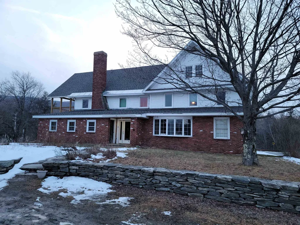 5 Tannery Road Dover VT 05356