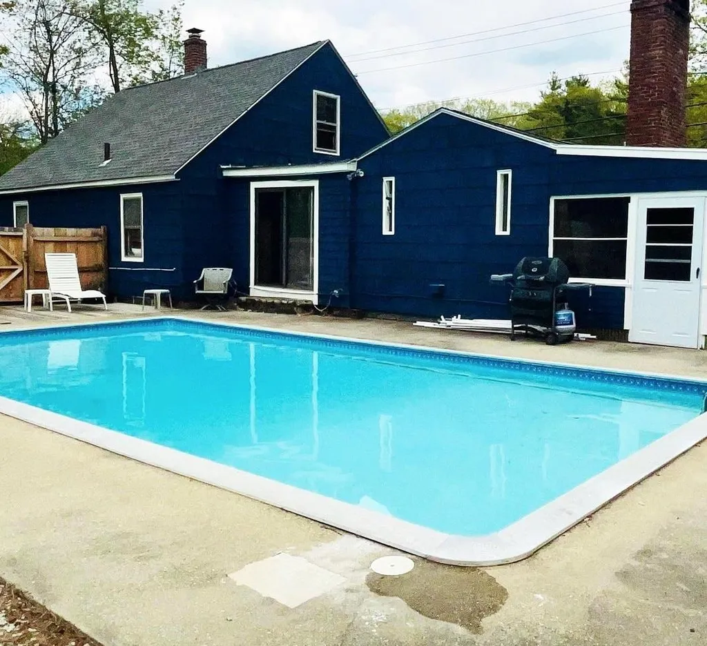 110 Mammoth Road Hooksett NH 03106