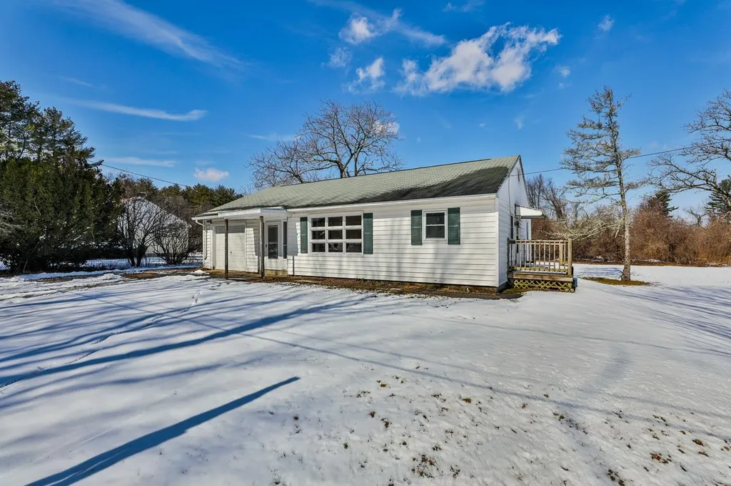 9 Sunset Lane Bedford NH 03110