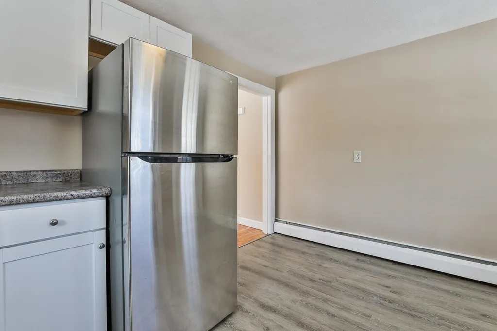 9 Sunset Lane Bedford NH 03110