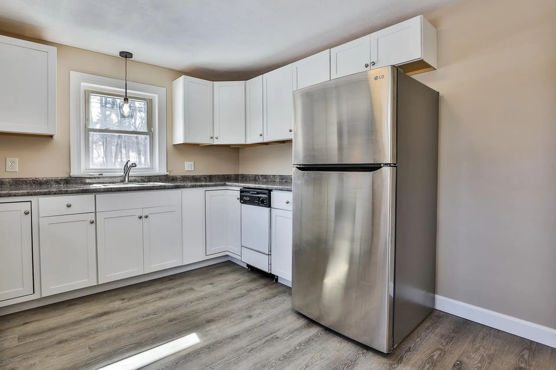 9 Sunset Lane Bedford NH 03110