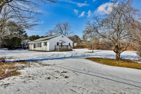 9 Sunset Lane Bedford NH 03110