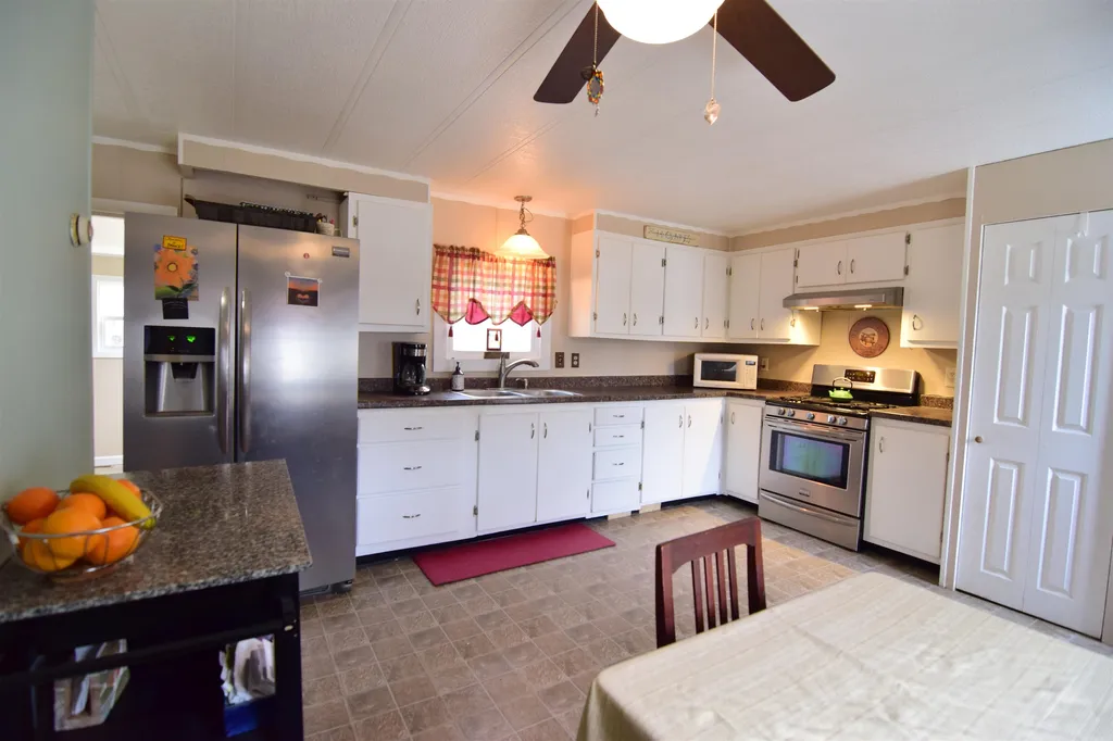 134 Estate Drive Barrington NH 03825