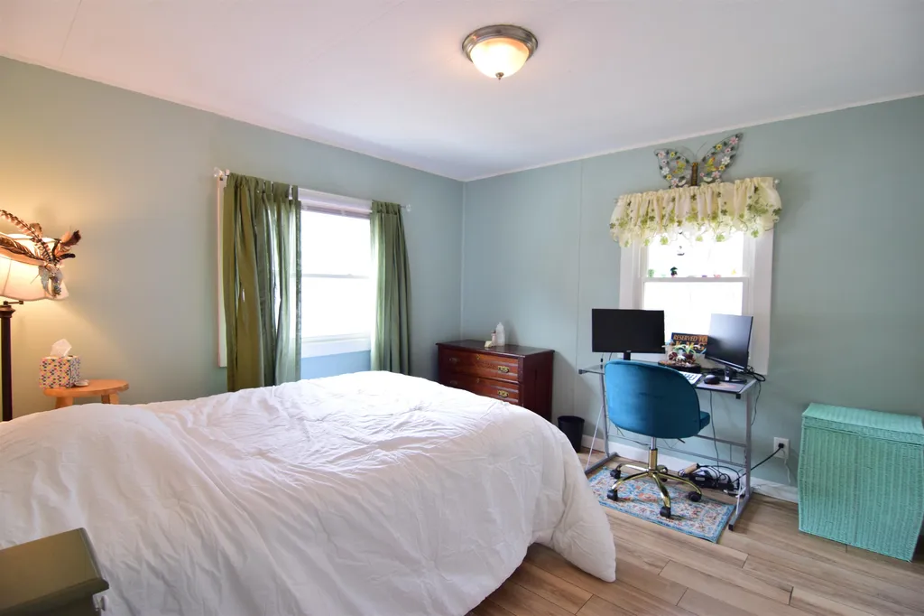 134 Estate Drive Barrington NH 03825