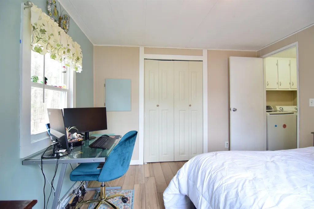 134 Estate Drive Barrington NH 03825