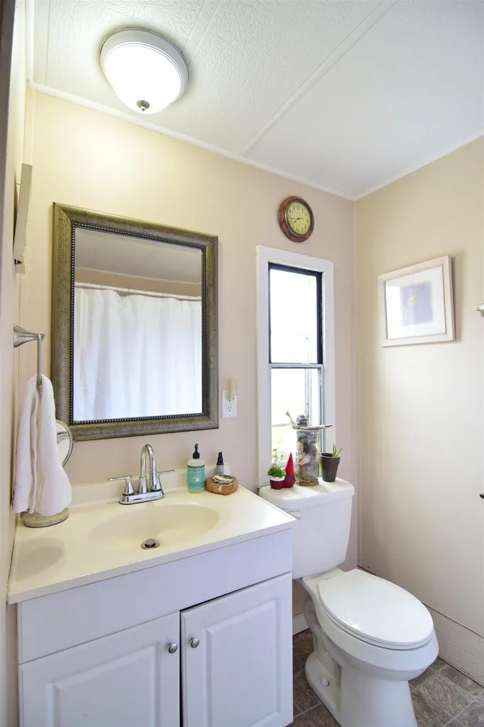 134 Estate Drive Barrington NH 03825