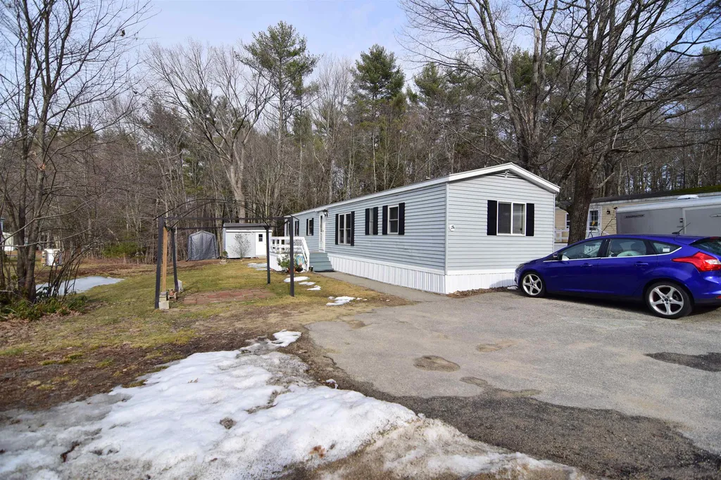 134 Estate Drive Barrington NH 03825