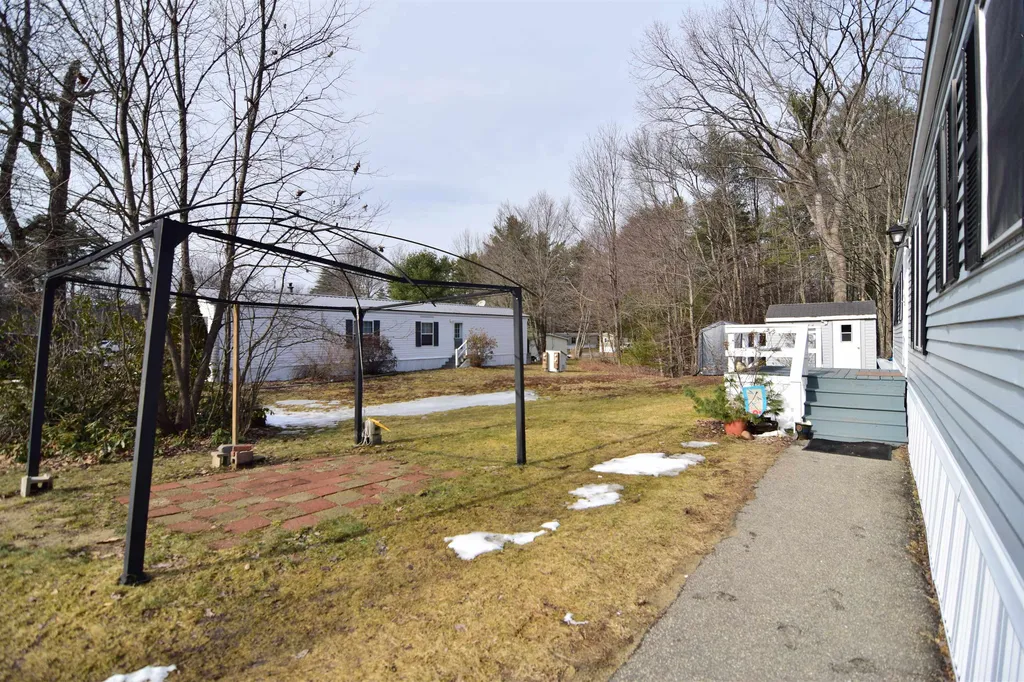 134 Estate Drive Barrington NH 03825