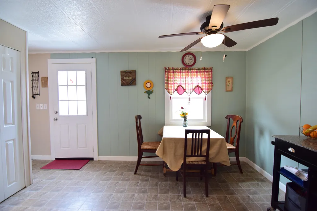 134 Estate Drive Barrington NH 03825
