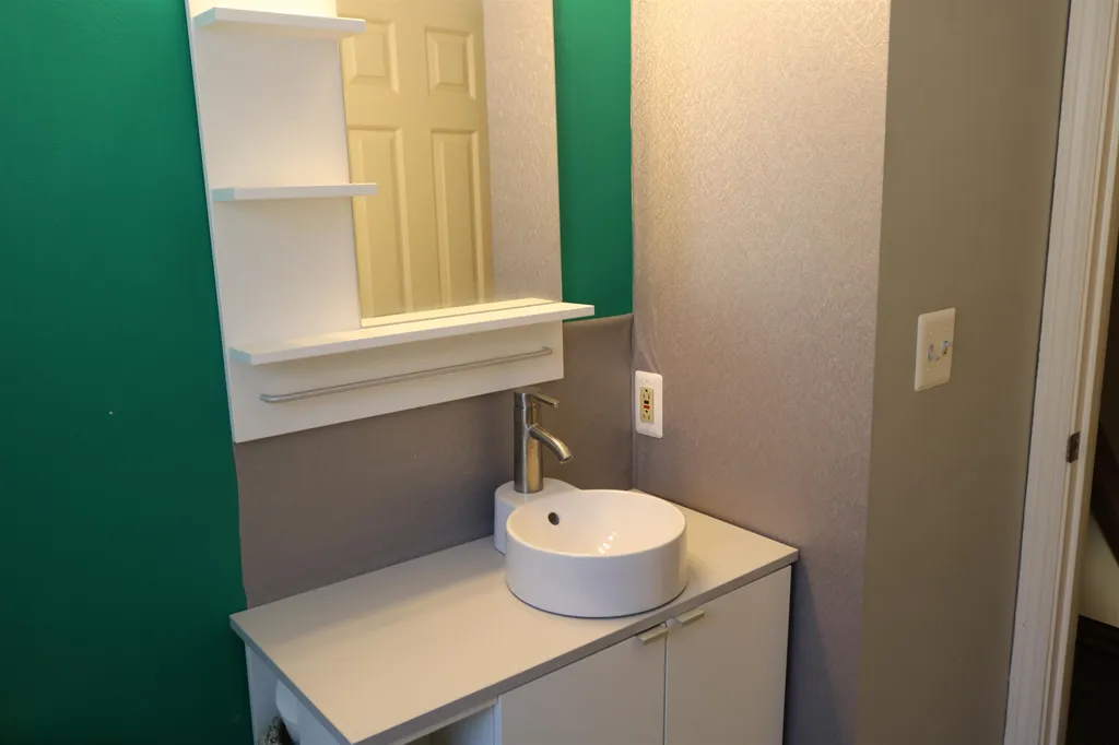 76 Colonial Drive Hartford VT 05001
