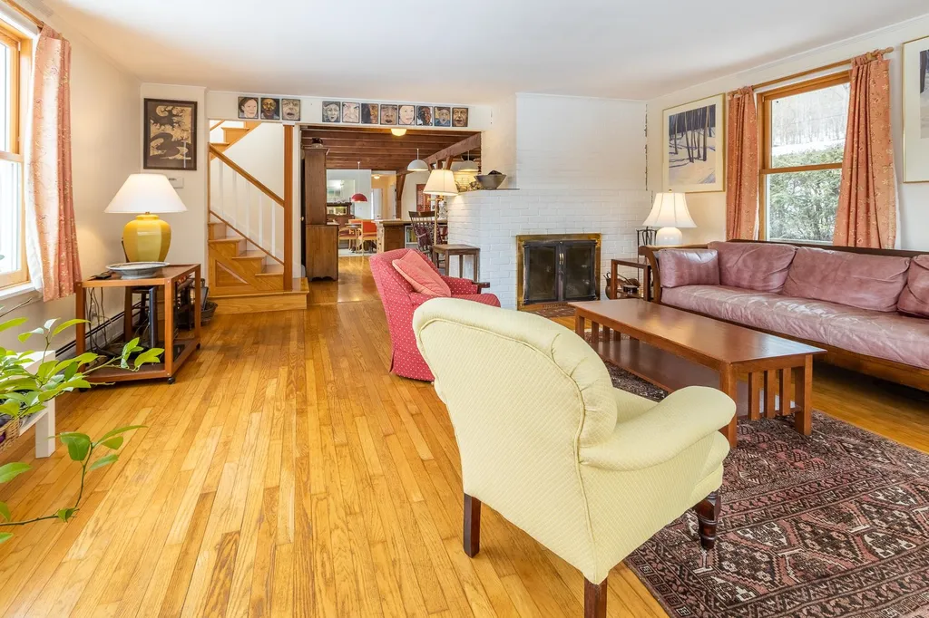 33 Turnpike Road Strafford VT 05070