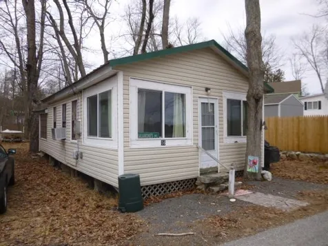 16 Clark Avenue Amherst NH 03031