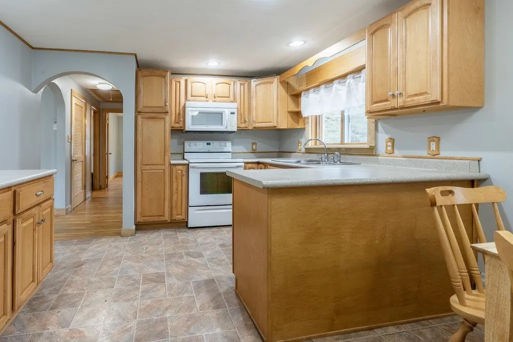 46 Old Dover Road Rochester NH 03867