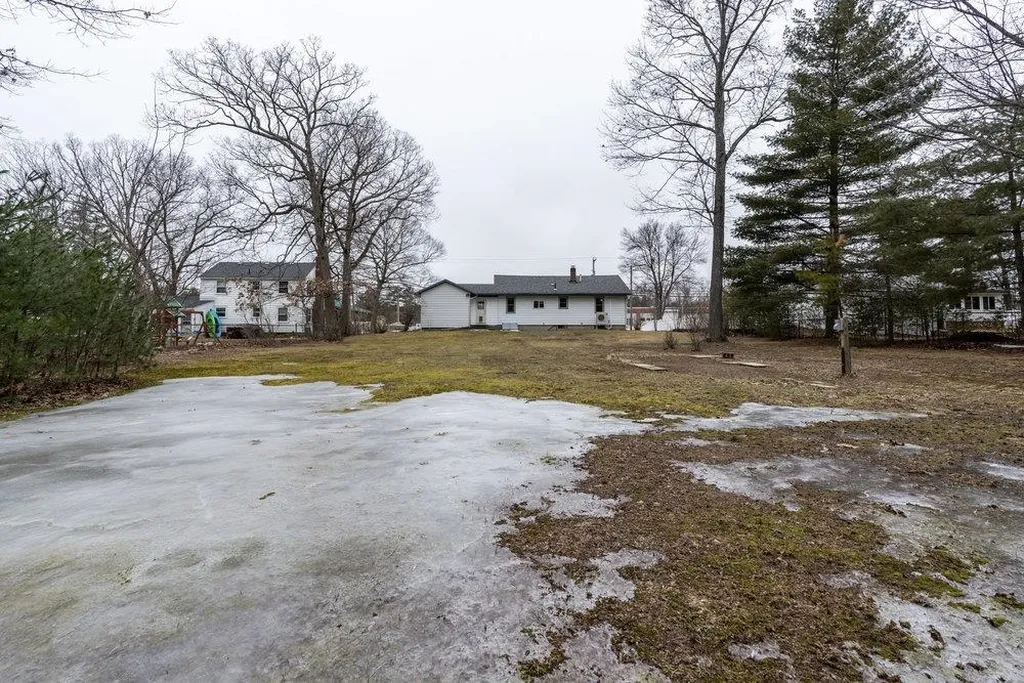 46 Old Dover Road Rochester NH 03867