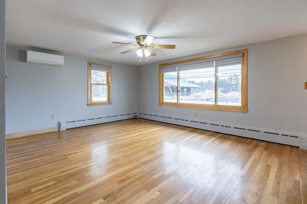 46 Old Dover Road Rochester NH 03867