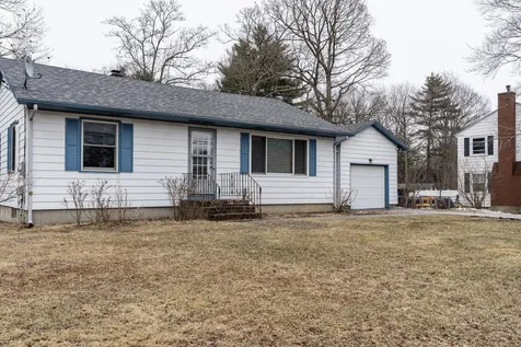 46 Old Dover Road Rochester NH 03867