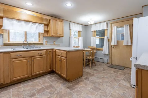 46 Old Dover Road Rochester NH 03867