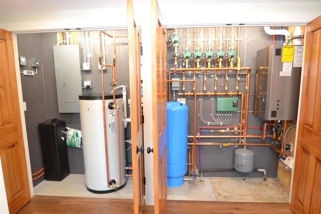 210 Moretown Heights Road Moretown VT 05660