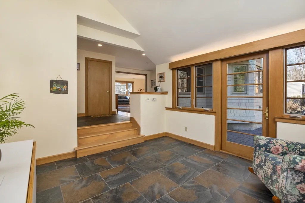 23 Pine Road North Hampton NH 03862