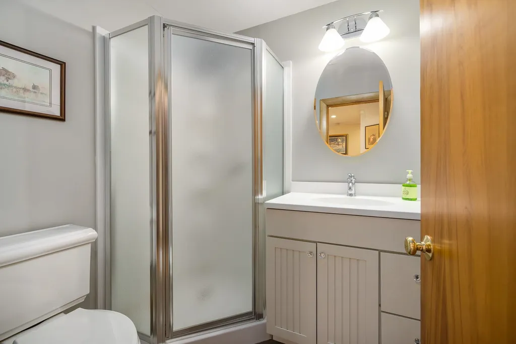 23 Pine Road North Hampton NH 03862