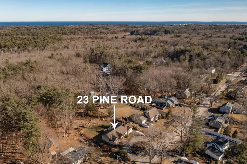 23 Pine Road North Hampton NH 03862