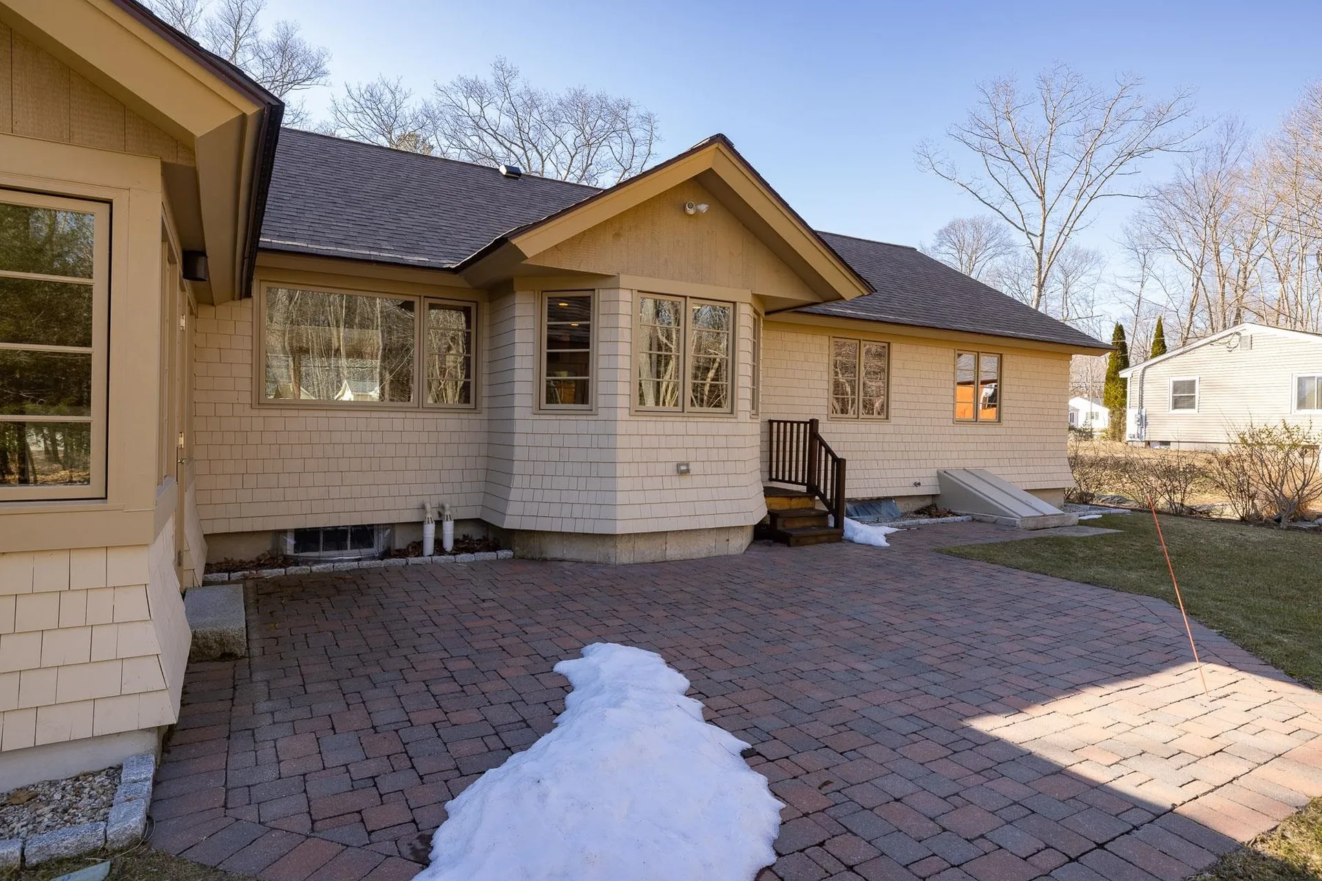 23 Pine Road North Hampton NH 03862